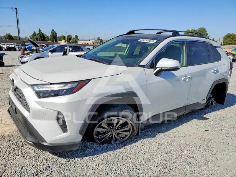 2025 Toyota RAV4 фото