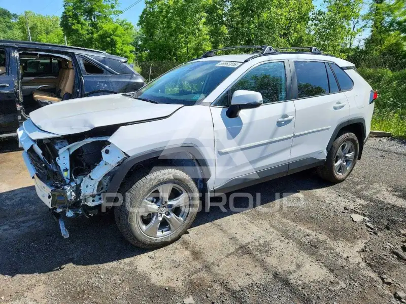 2025 Toyota RAV4 фото