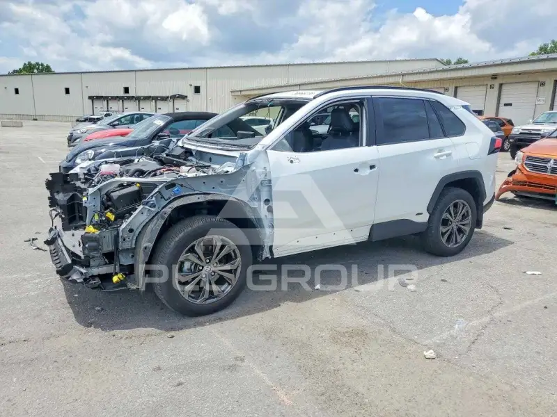 2025 Toyota RAV4 фото