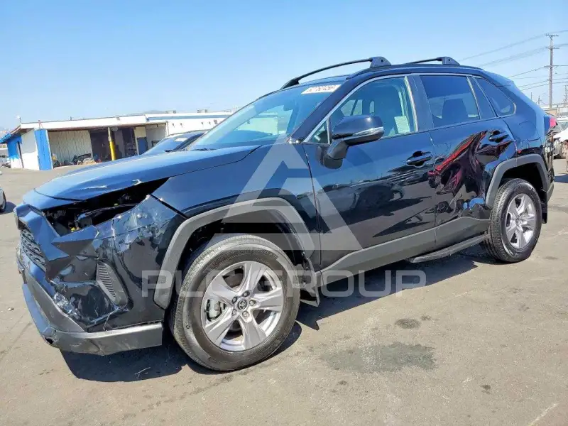 2025 Toyota RAV4 фото