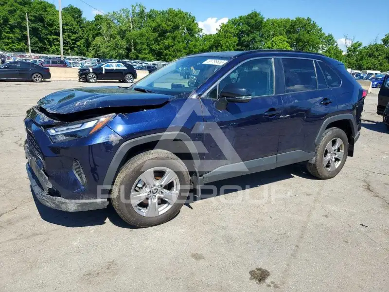 2025 Toyota RAV4 фото