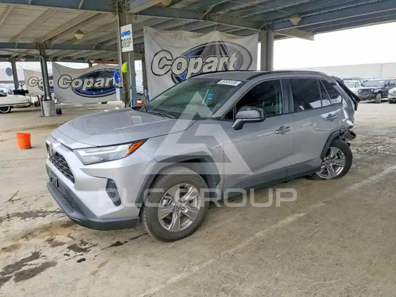 2025 Toyota RAV4 photo