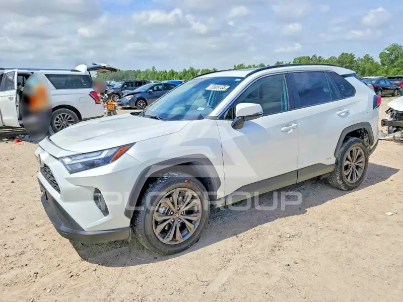 2025 Toyota RAV4 photo