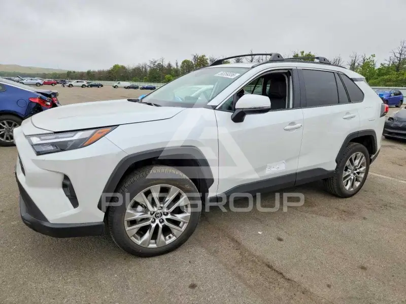 2025 Toyota RAV4 фото
