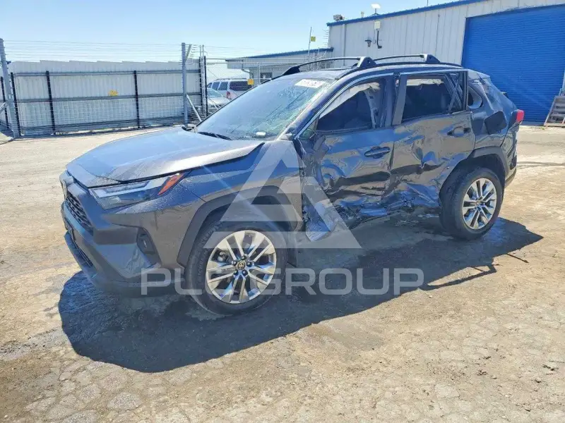 2025 Toyota RAV4 фото