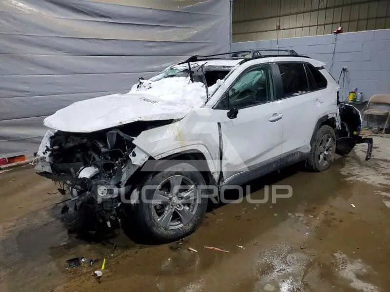 2025 Toyota RAV4 фото