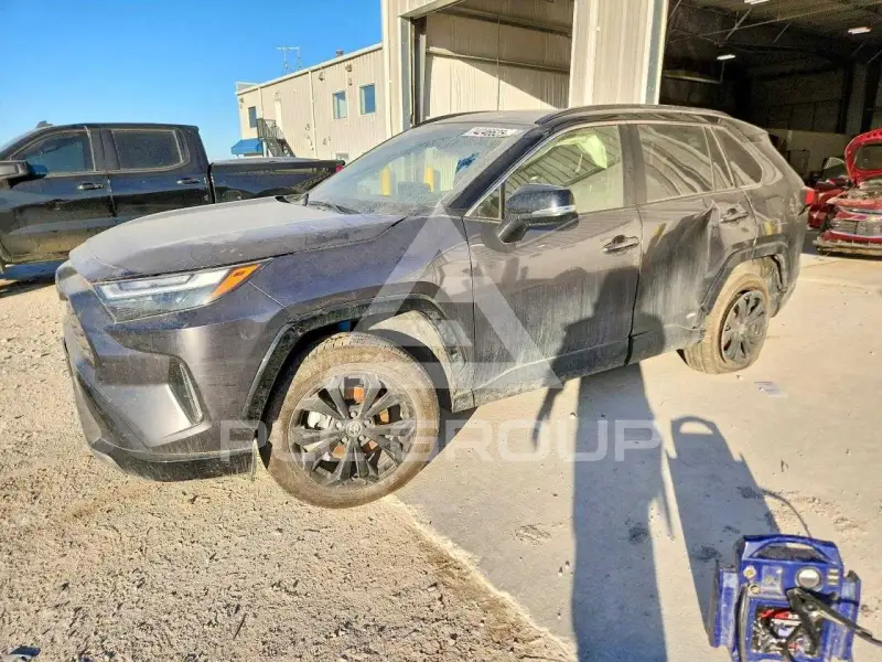 2025 Toyota RAV4 фото
