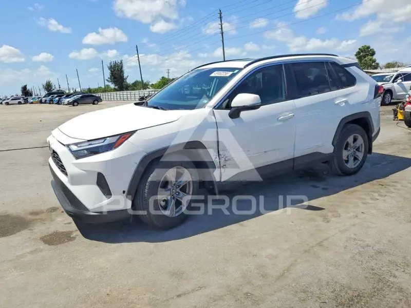 2025 Toyota RAV4 фото