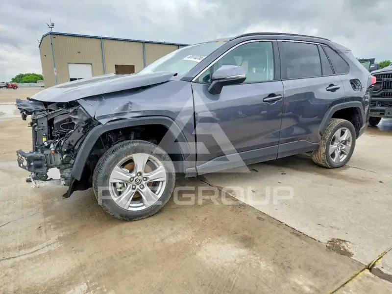 2025 Toyota RAV4 фото