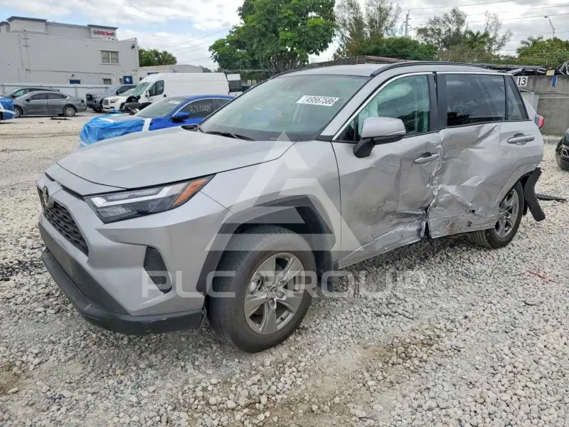 2025 Toyota RAV4 фото