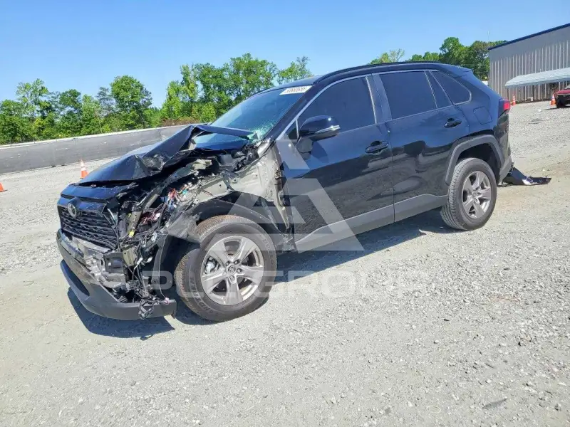 2025 Toyota RAV4 фото