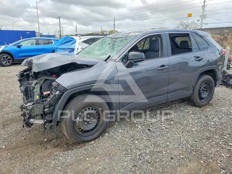 2025 Toyota RAV4 photo