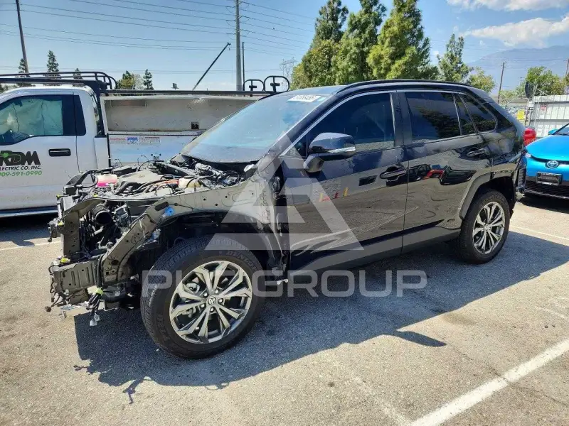 2025 Toyota RAV4 фото