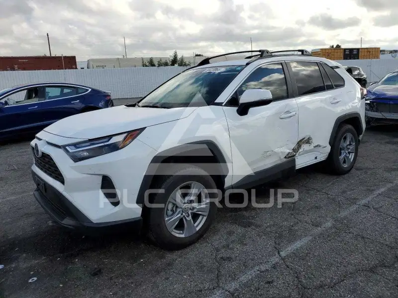2025 Toyota RAV4 фото
