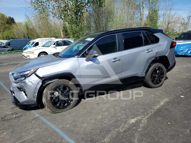 2025 Toyota RAV4 фото