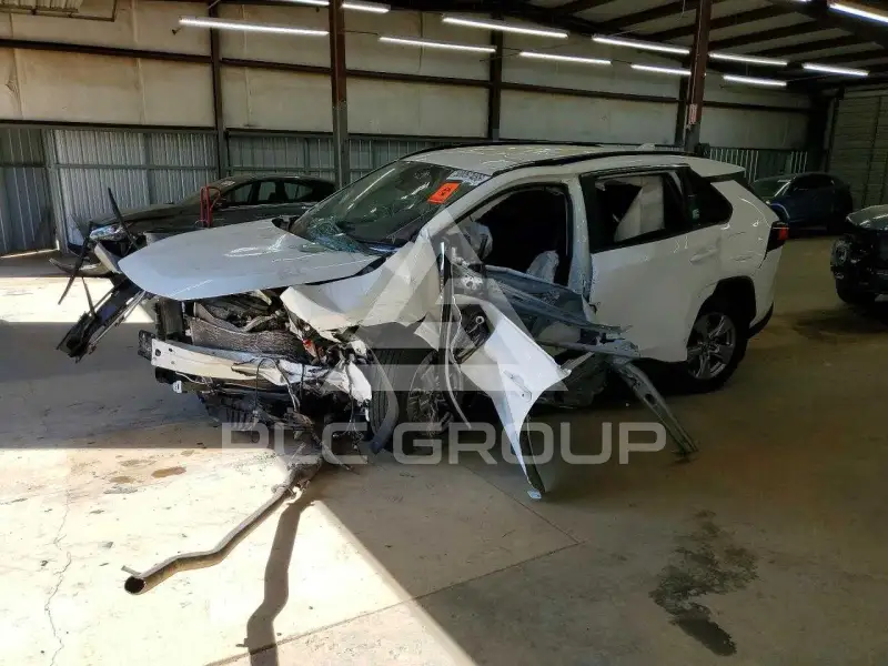 2025 Toyota RAV4 фото