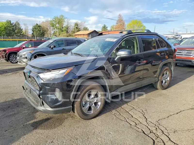 2025 Toyota RAV4 фото