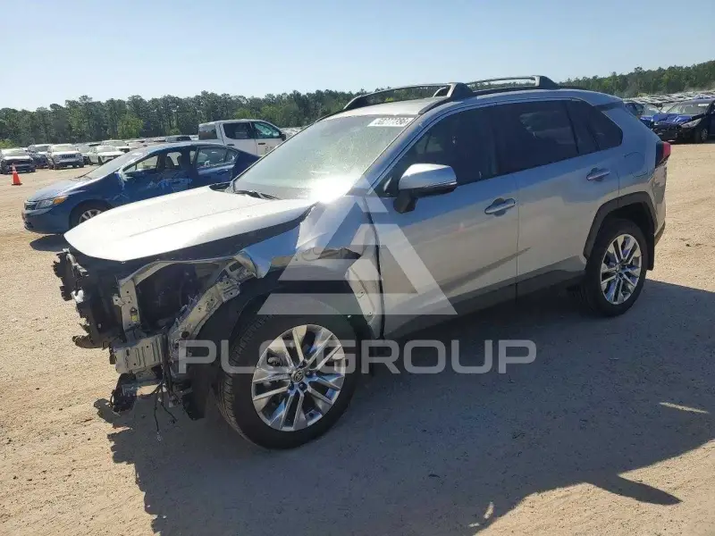 2025 Toyota RAV4 фото