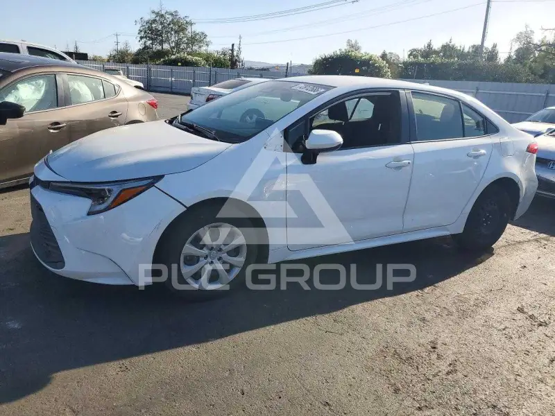 2025 Toyota COROLLA photo