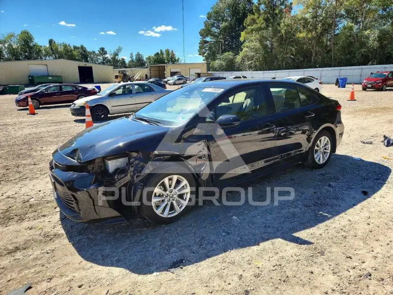 2025 Toyota COROLLA photo