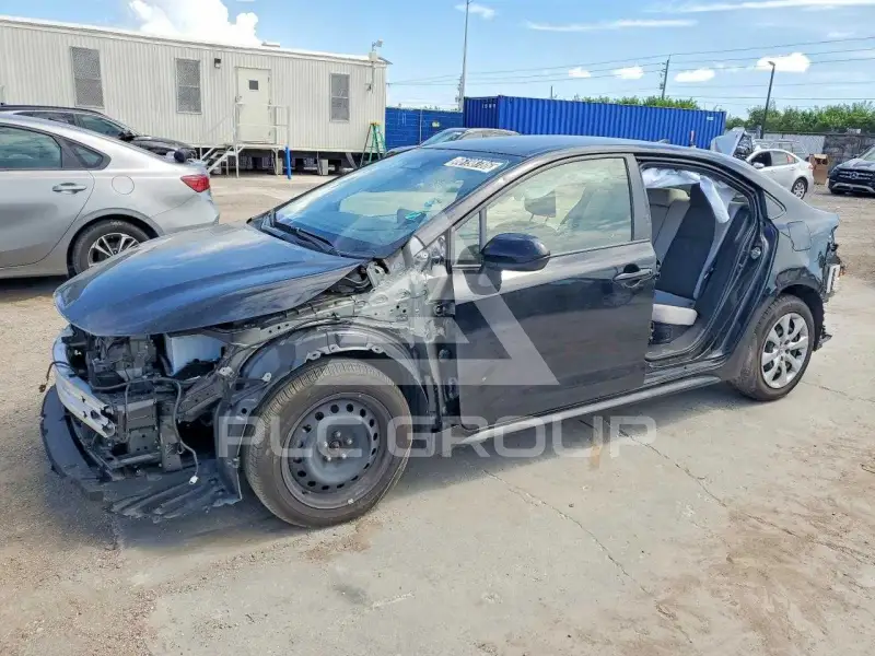 2025 Toyota COROLLA photo