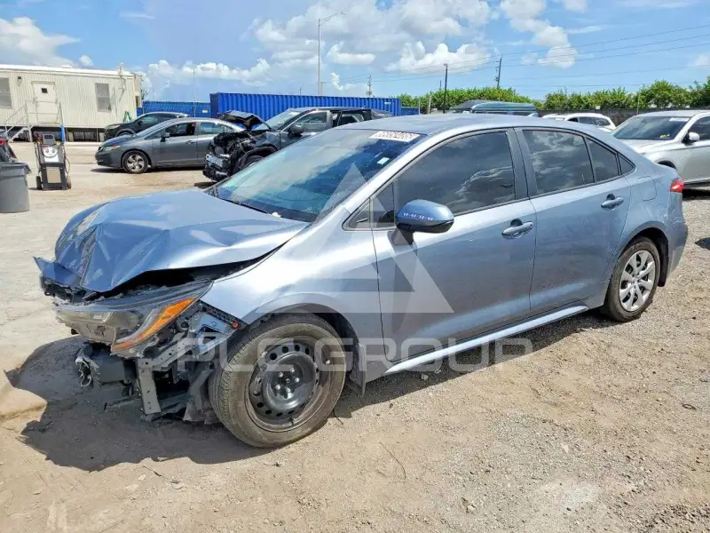 2025 Toyota COROLLA photo