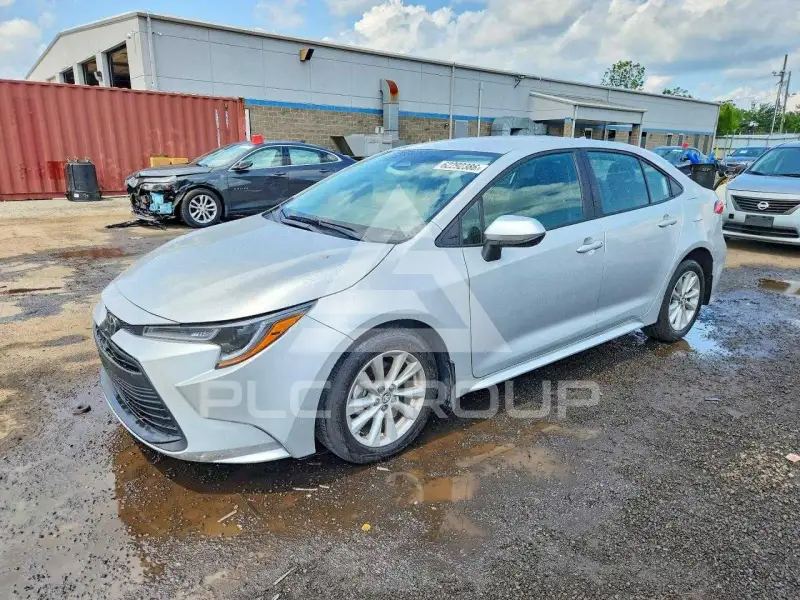 2025 Toyota COROLLA фото