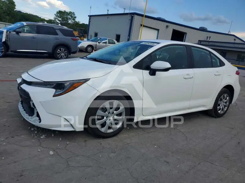 2025 Toyota COROLLA фото