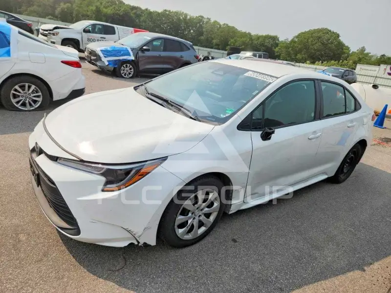 2025 Toyota COROLLA photo