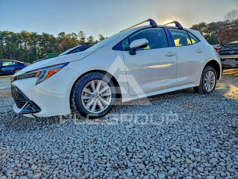 2025 Toyota COROLLA photo