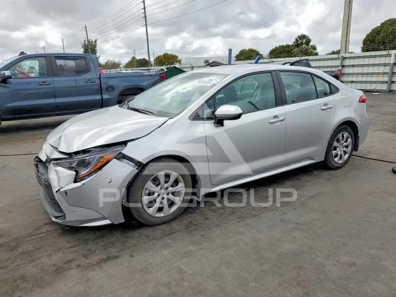 2025 Toyota COROLLA photo