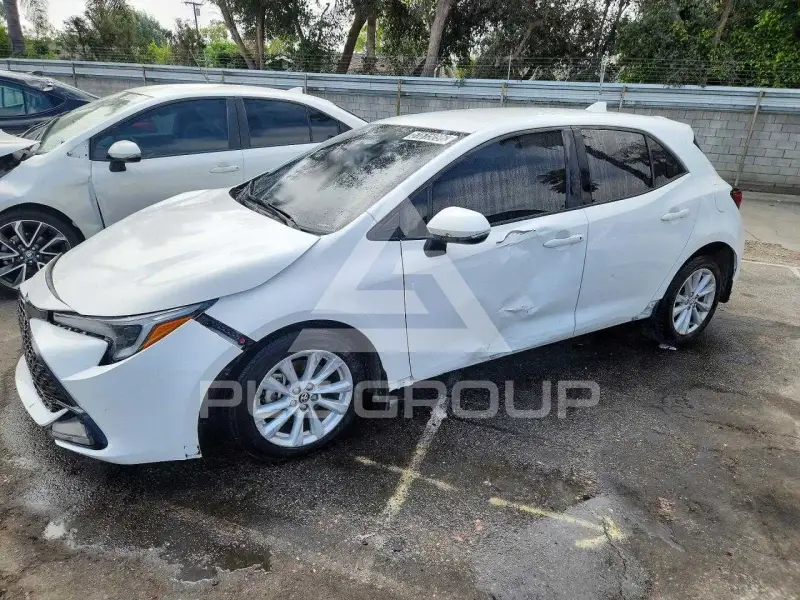 2025 Toyota COROLLA photo