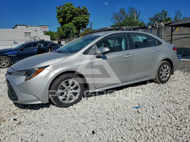 2025 Toyota COROLLA photo