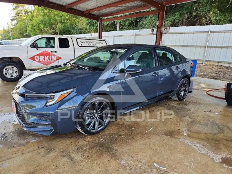 2025 Toyota COROLLA фото