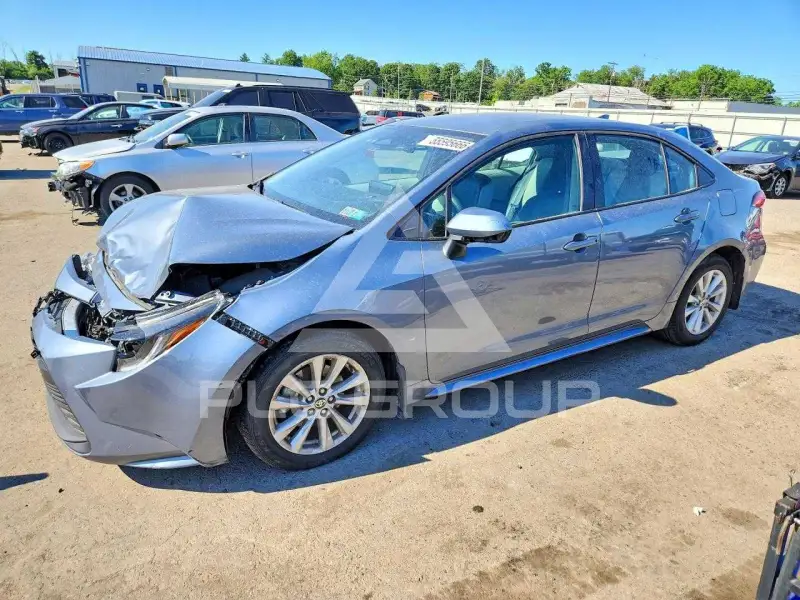 2025 Toyota COROLLA photo