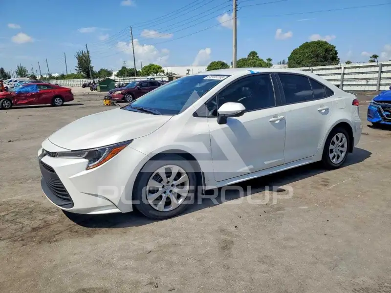2025 Toyota COROLLA photo