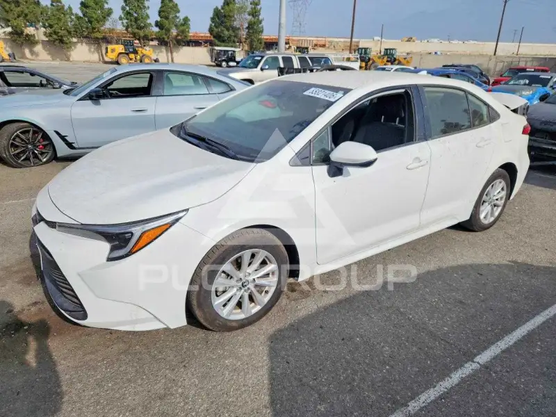 2025 Toyota COROLLA фото