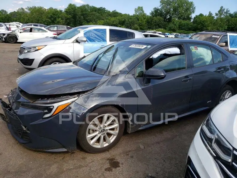2025 Toyota COROLLA photo