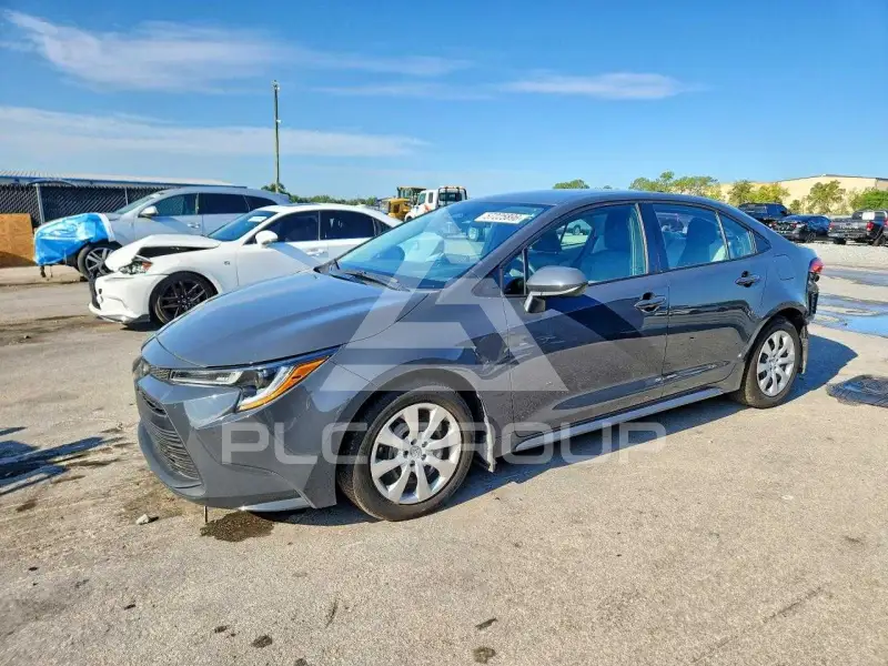 2025 Toyota COROLLA photo
