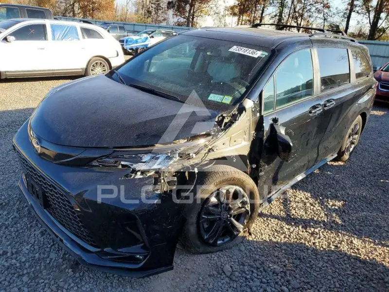 2025 Toyota SIENNA фото