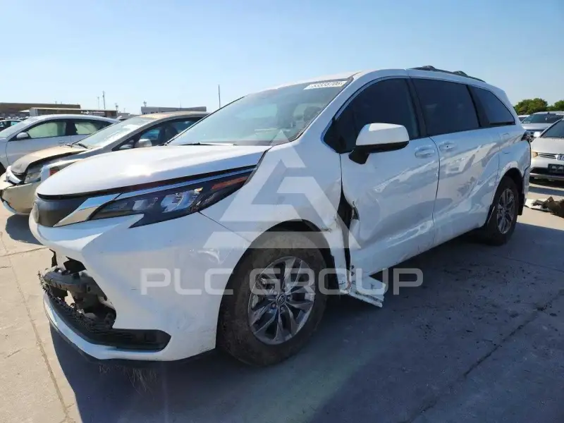 2025 Toyota SIENNA фото