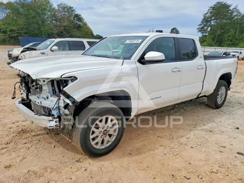 2025 Toyota TACOMA photo
