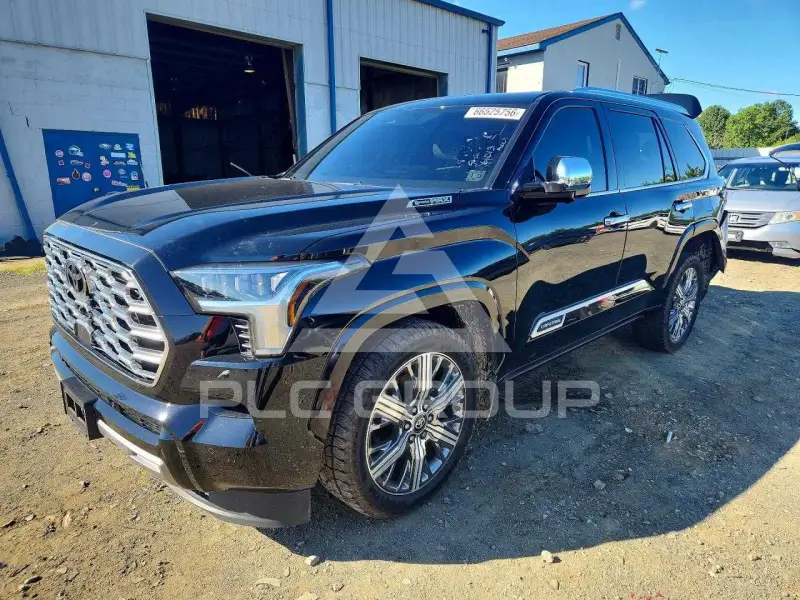 2025 Toyota SEQUOIA фото