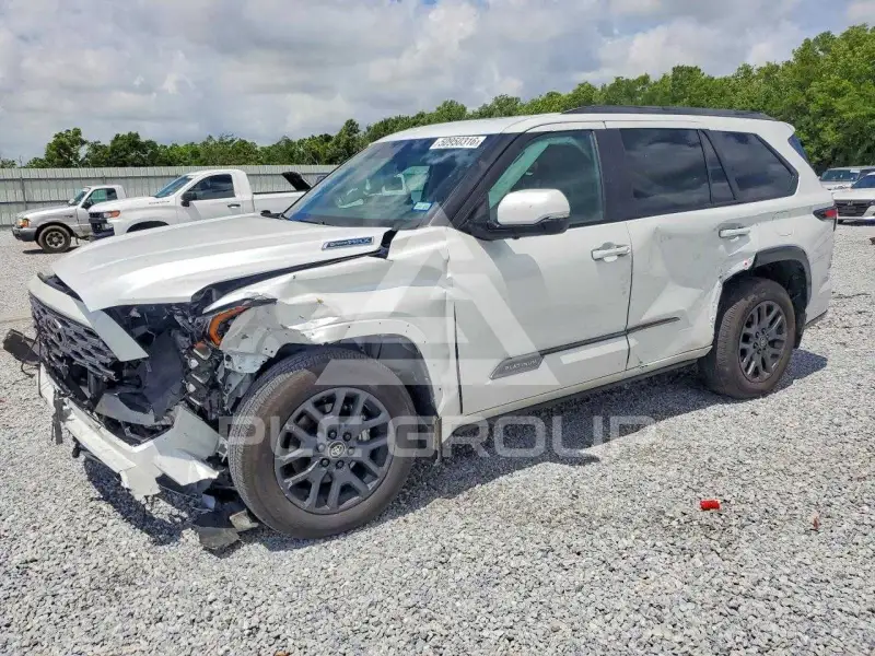 2025 Toyota SEQUOIA photo