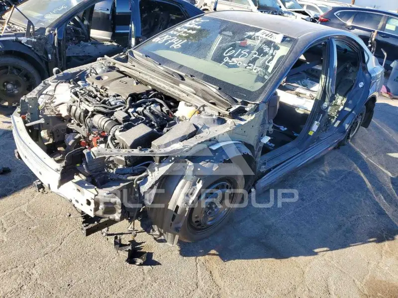 2025 Toyota CAMRY photo