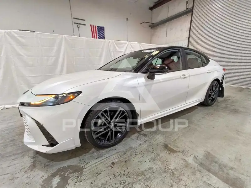2025 Toyota CAMRY фото
