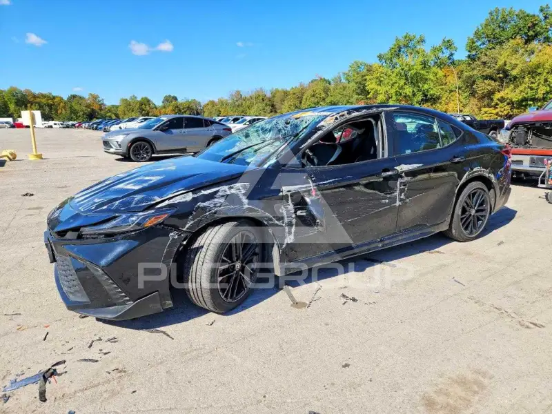 2025 Toyota CAMRY фото