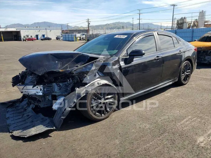 2025 Toyota CAMRY фото