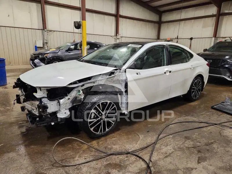 2025 Toyota CAMRY photo