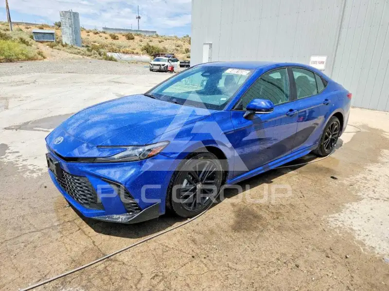 2025 Toyota CAMRY фото
